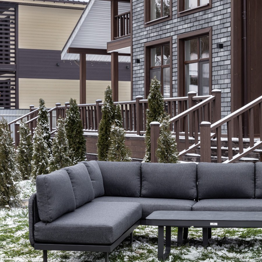 Лаунж-зона с угловым диваном из алюминия Adrian Royal Family