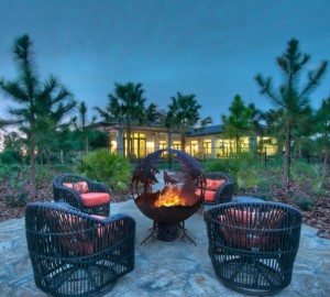 Уличный очаг сфера Волк в полнолунии Горыныч