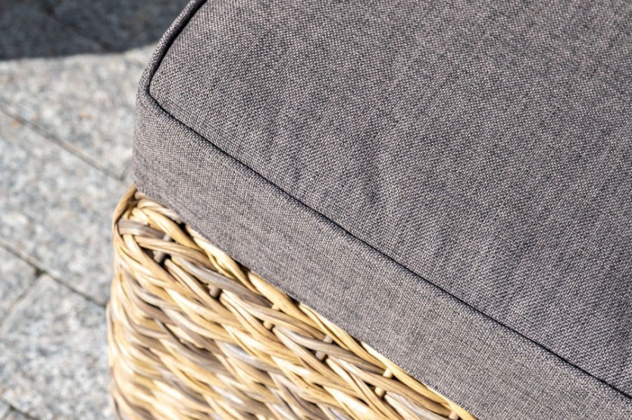 Модуль прямой с подушками Лунго гиацинт соломенный 4sis