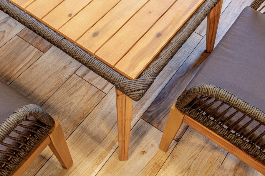 Комплект мебели CHLOE с кофейным столом серый Royal Family