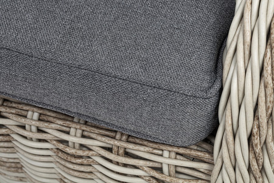 Плетеный стул Неаполь из искусственного ротанга, бежевый 4sis 