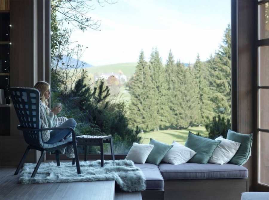 Лаунж-кресло пластиковое Folio антрацит с голубой подушкой Nardi