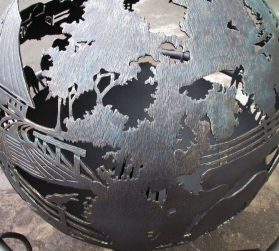 Уличный очаг сфера Кони на селе Горыныч