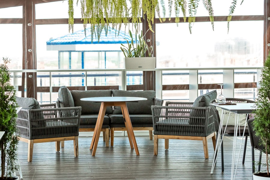 Интерьерный стол Франческо круглый молочный 4sis