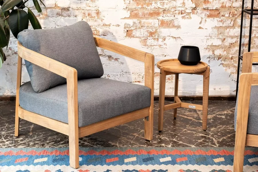 Кресло из тика VENTO Joygarden