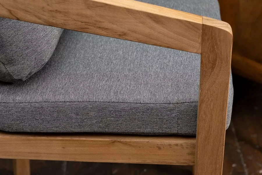 Кресло из тика VENTO Joygarden