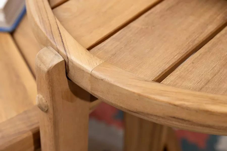 Кофейный стол из тика ASPEN Joygarden