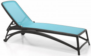 Шезлонг-лежак пластиковый антрацит голубой Atlantico Nardi Шезлонг-лежак пластиковый антрацит голубой Atlantico Nardi